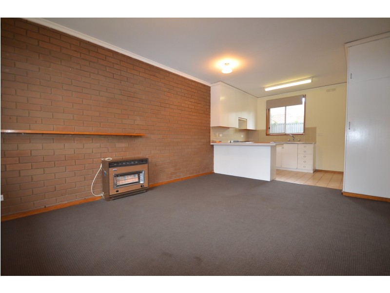 2/45 Glencoe Street, Kennington VIC 3550