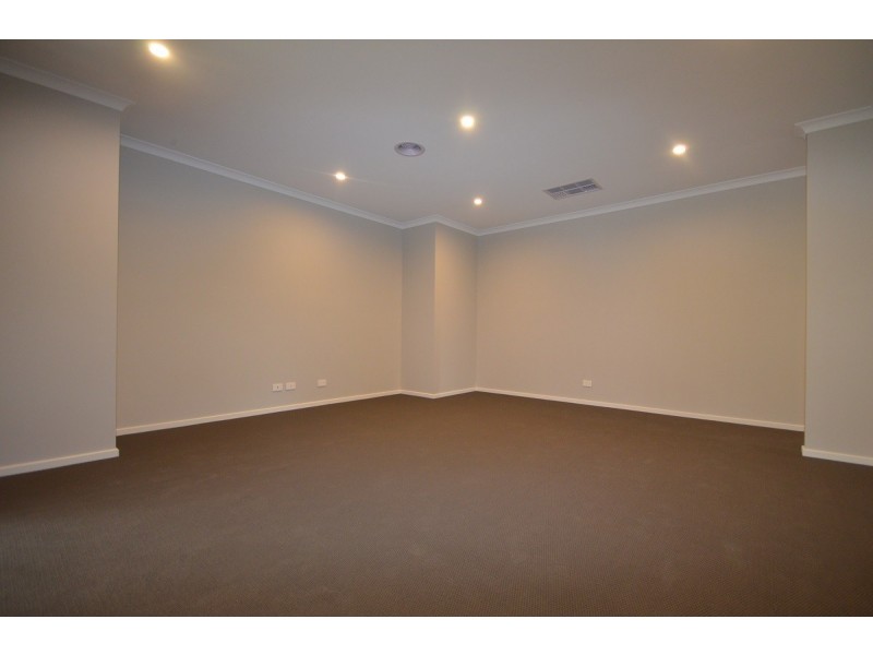 110 Osborne Street, Spring Gully VIC 3550