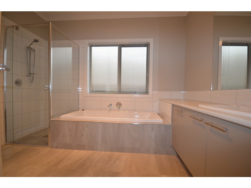 110 Osborne Street, Spring Gully VIC 3550