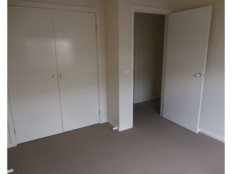 68 Myrtle Road, Ascot VIC 3551