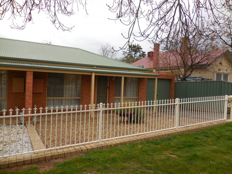 96 Panton Street, Golden Square VIC 3555
