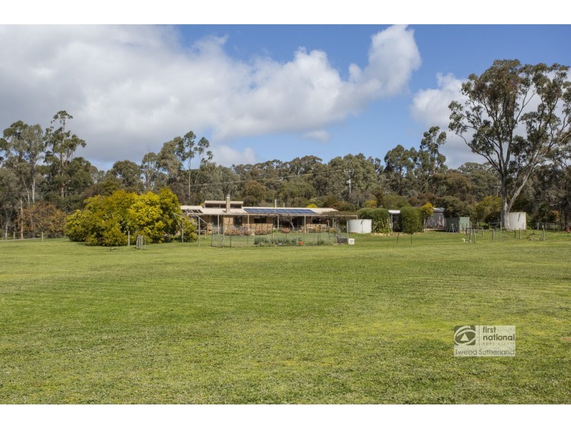 15 Ronald Drive, Mandurang VIC 3551