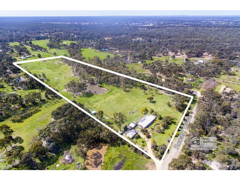 15 Ronald Drive, Mandurang VIC 3551