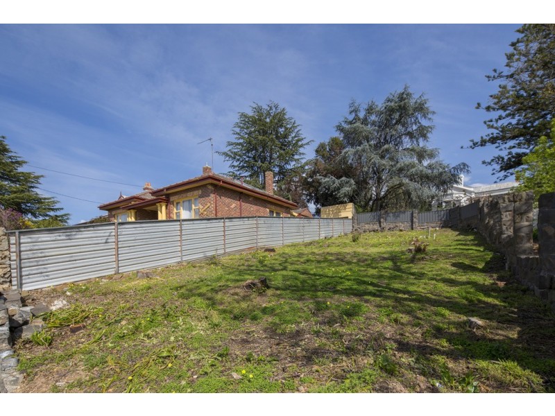 8A Echuca Street, Quarry Hill VIC 3550