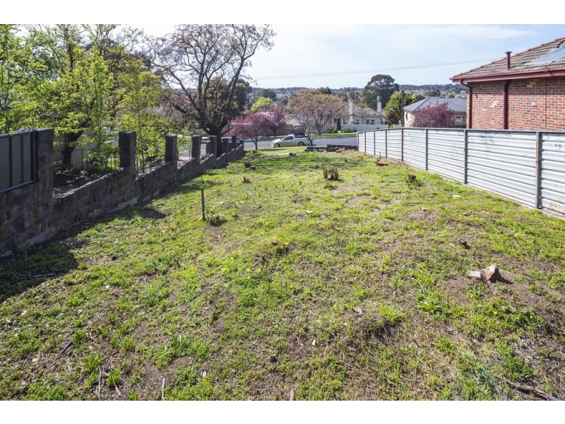8A Echuca Street, Quarry Hill VIC 3550