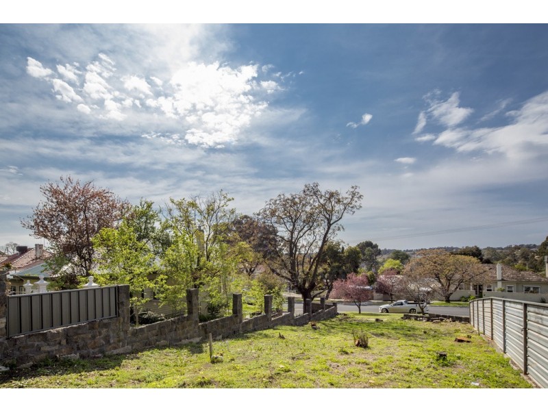 8A Echuca Street, Quarry Hill VIC 3550