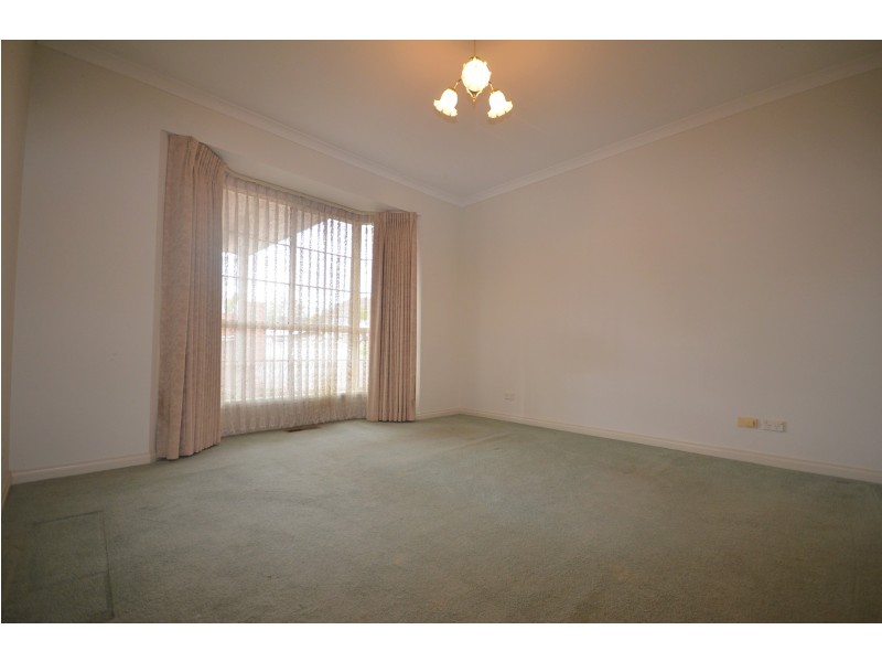 1/100 St Aidans Road, Kennington VIC 3550