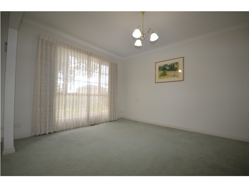 1/100 St Aidans Road, Kennington VIC 3550