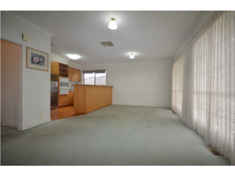 1/100 St Aidans Road, Kennington VIC 3550