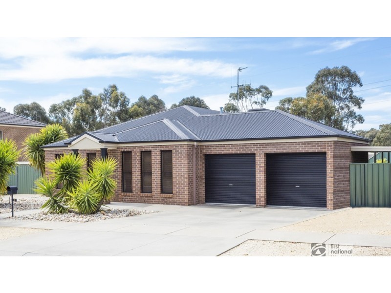 7 Janelle Drive, Maiden Gully VIC 3551