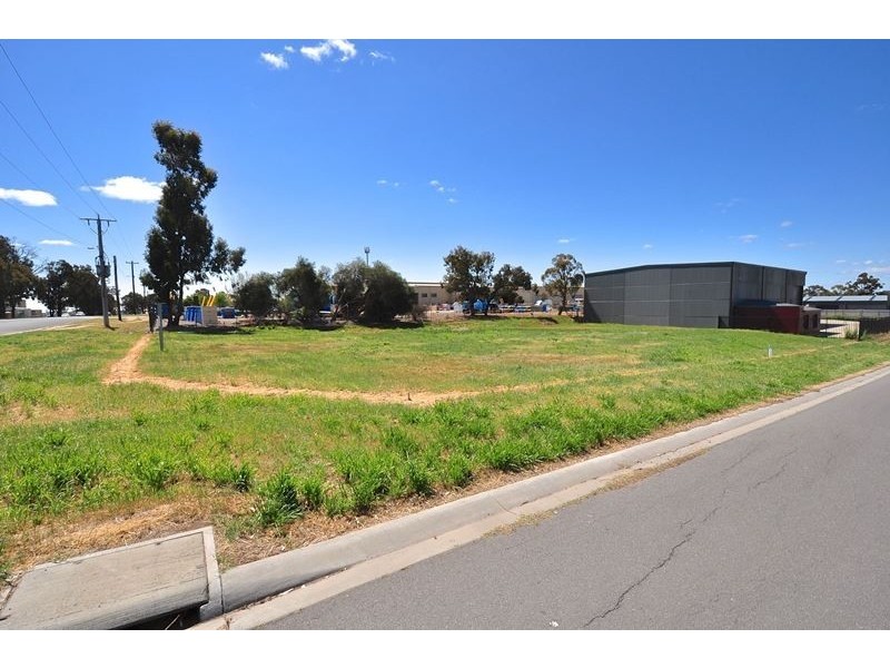 1 Roanoak Court, East Bendigo VIC 3550