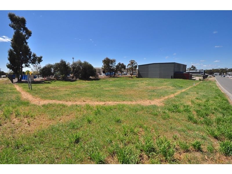 1 Roanoak Court, East Bendigo VIC 3550