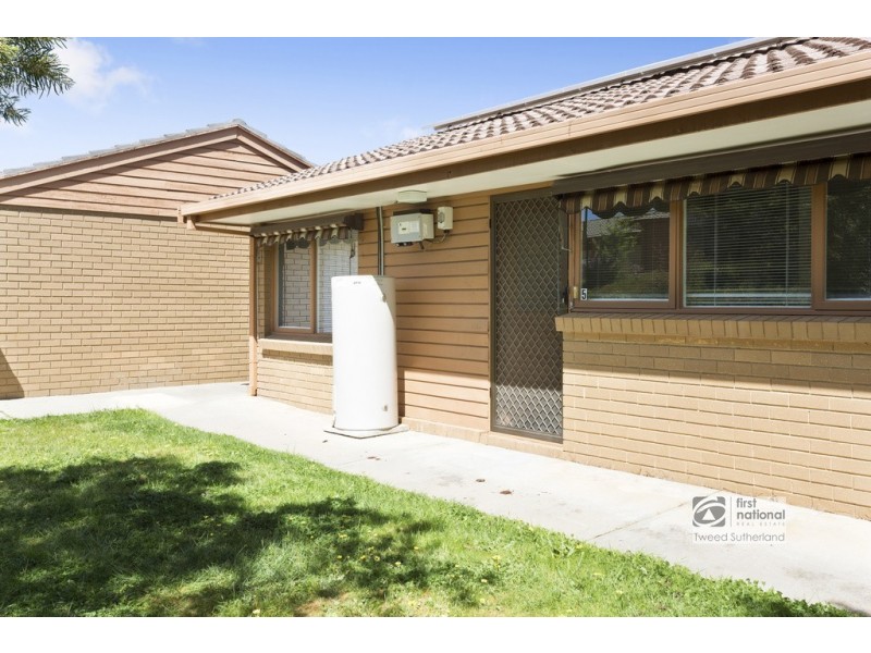 5 Clifford Crescent, Spring Gully VIC 3550