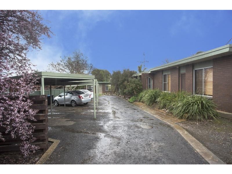 2/26 Yallambee Drive, Kennington VIC 3550