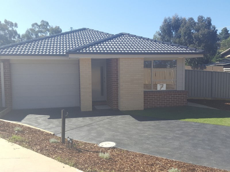 7/20 Emmett Street, Golden Square VIC 3555