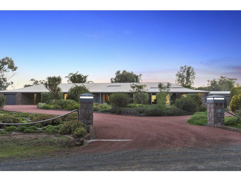 35 Viola Rd, Huntly VIC 3551