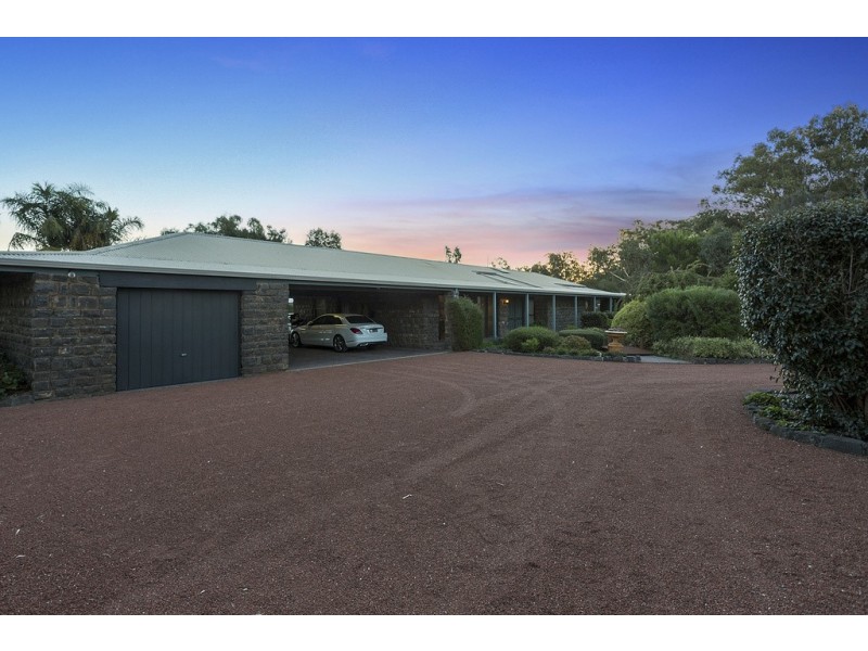 35 Viola Rd, Huntly VIC 3551