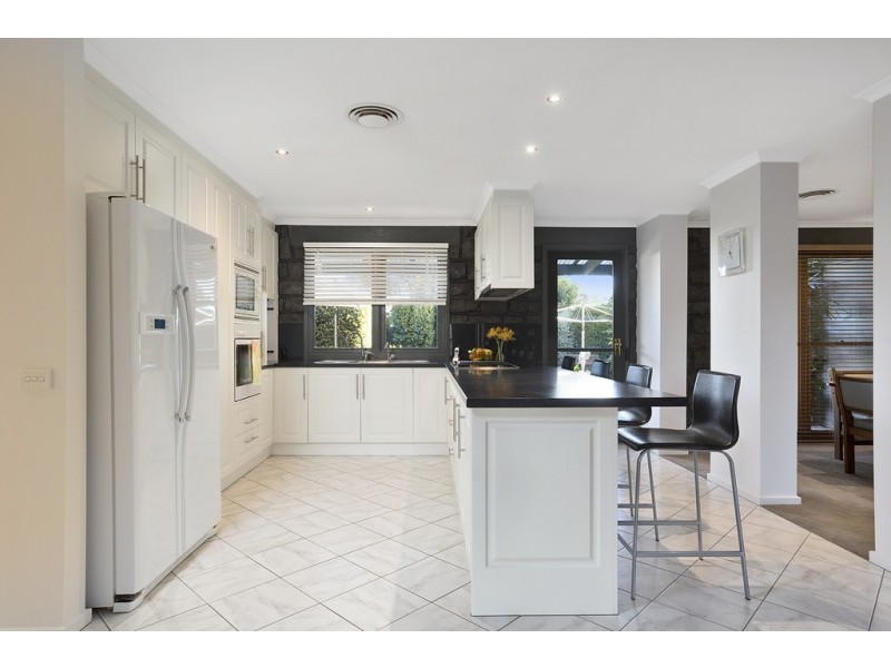 35 Viola Rd, Huntly VIC 3551