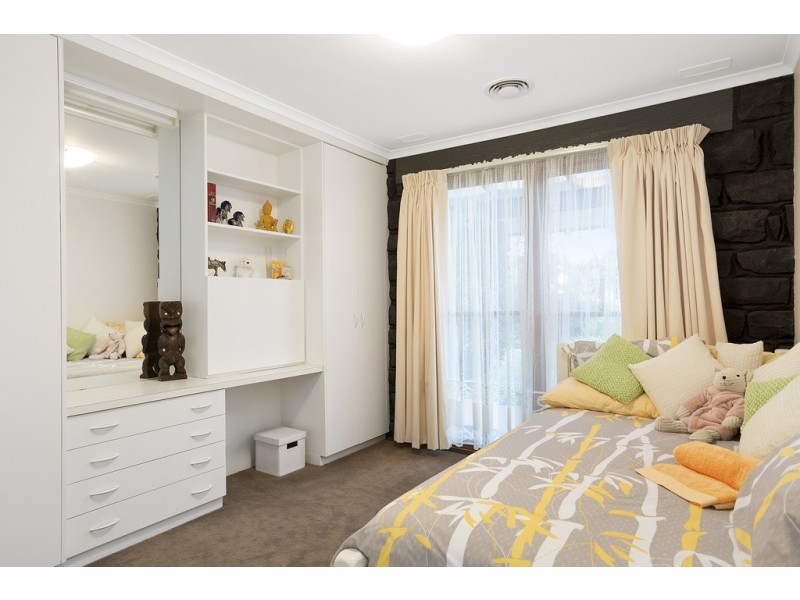 35 Viola Rd, Huntly VIC 3551