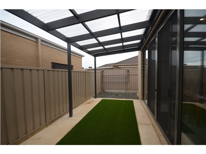 12B Maxwell Drive, Golden Square VIC 3555