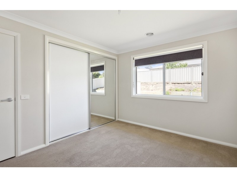 27 Grantham Terrace, Kangaroo Flat VIC 3555
