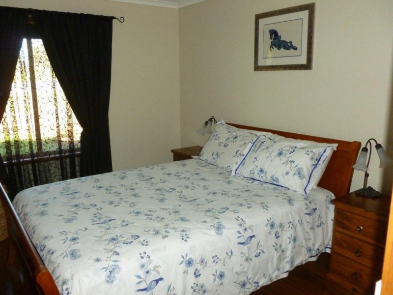 11 Bank Street, Kangaroo Flat VIC 3555