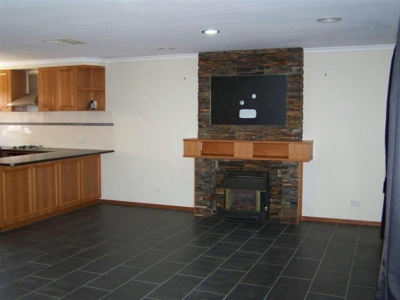 11 Bank Street, Kangaroo Flat VIC 3555