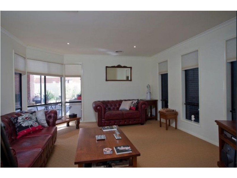 9 Bedarra Court, Maiden Gully VIC 3551