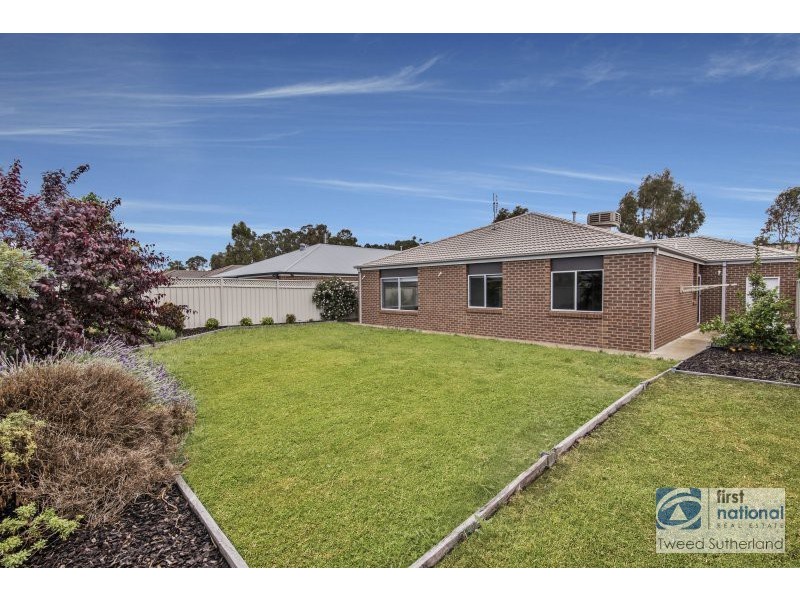 11 Barnett Drive, Kangaroo Flat VIC 3555