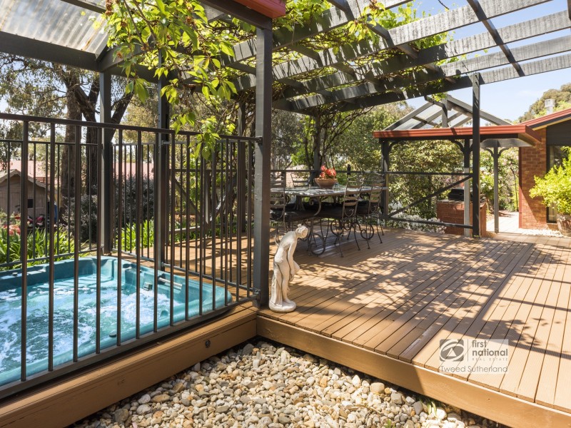 5 Ajana Court, Golden Square VIC 3555