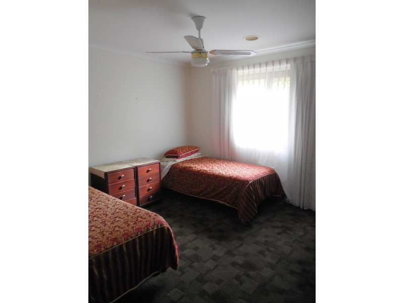 9/18 Lowe Street, Kangaroo Flat VIC 3555