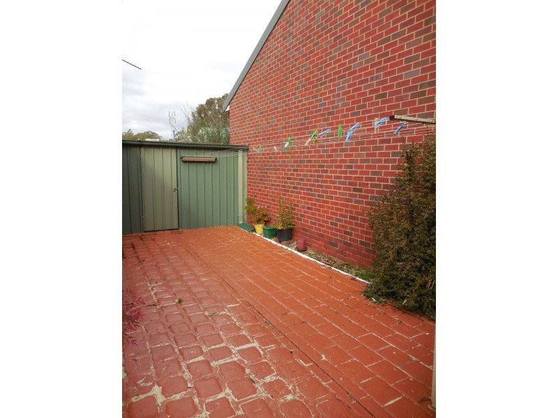 9/18 Lowe Street, Kangaroo Flat VIC 3555