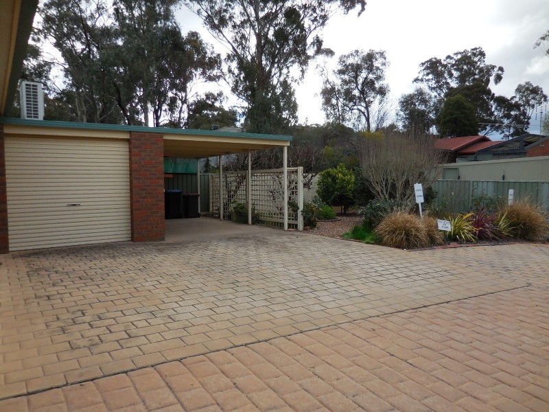 9/18 Lowe Street, Kangaroo Flat VIC 3555