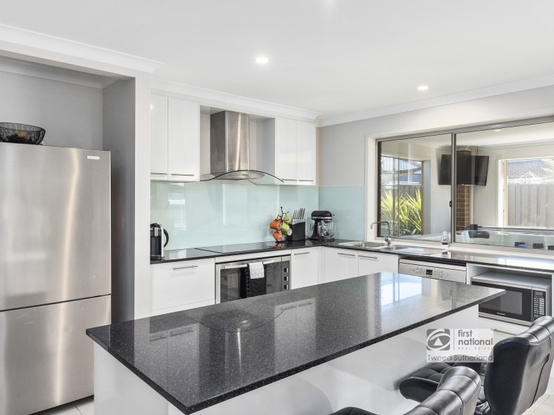 5 Valiant Court, Golden Square VIC 3555