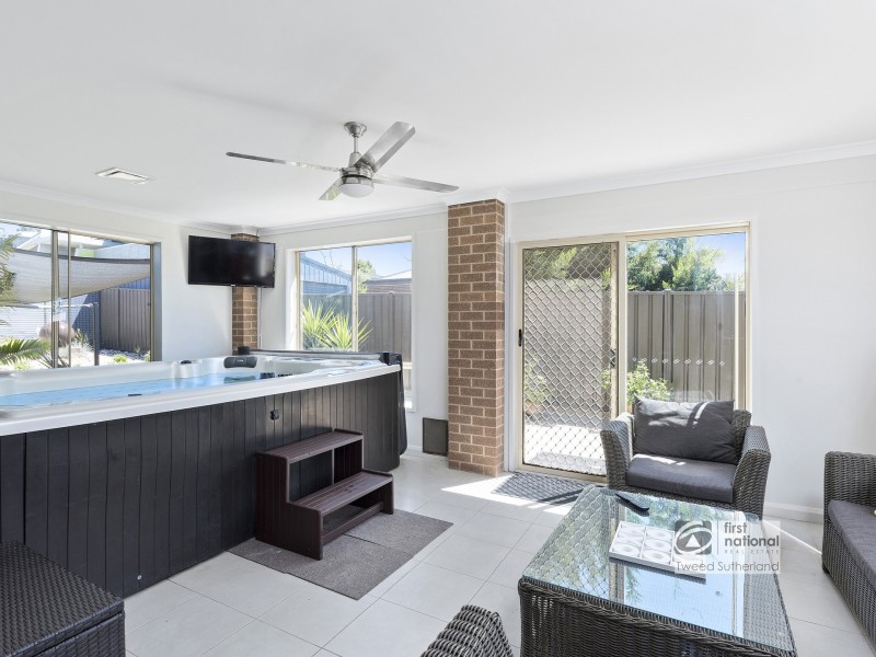 5 Valiant Court, Golden Square VIC 3555