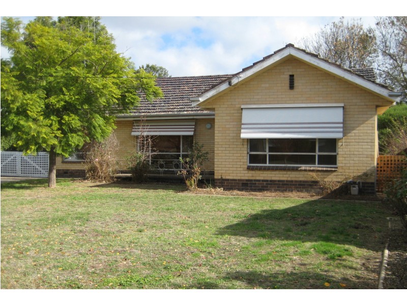 16 Raymond Avenue, Bendigo VIC 3550