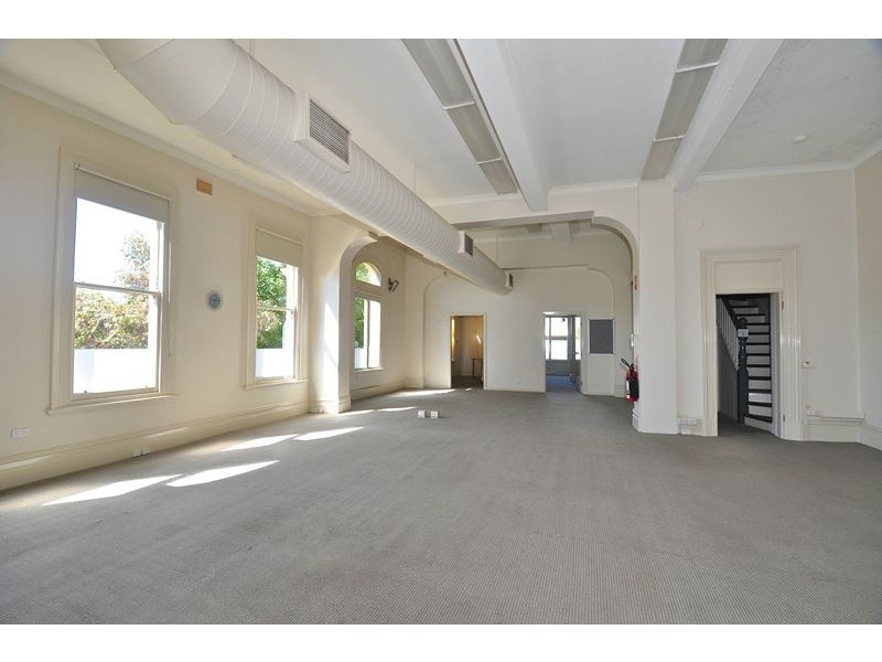 9 High Street, Eaglehawk VIC 3556