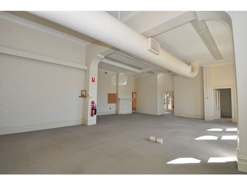 9 High Street, Eaglehawk VIC 3556