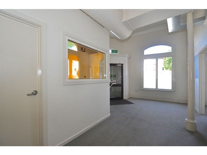 9 High Street, Eaglehawk VIC 3556