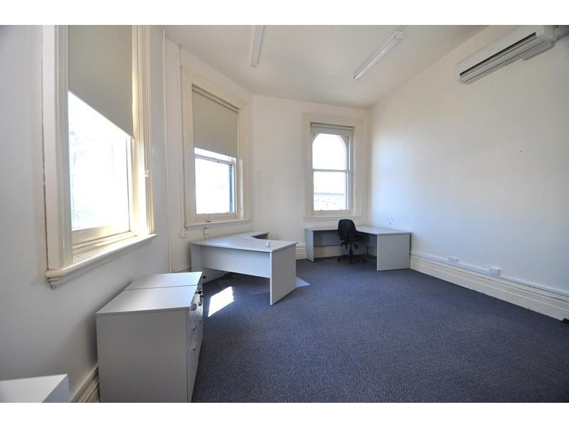 9 High Street, Eaglehawk VIC 3556