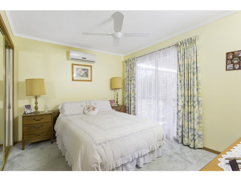 8 Elizabeth Street, Flora Hill VIC 3550