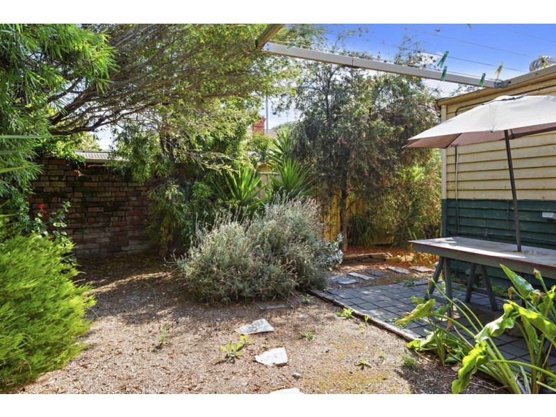 63 Gladstone Street, Quarry Hill VIC 3550