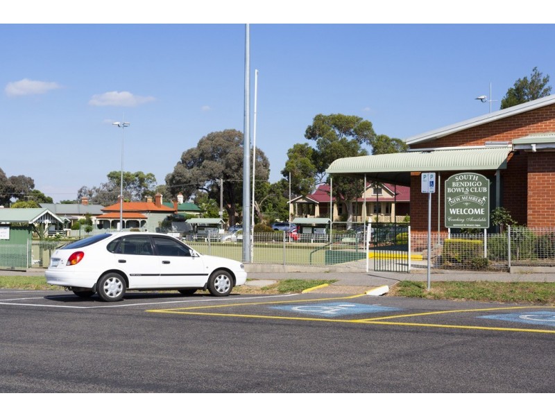 63 Gladstone Street, Quarry Hill VIC 3550