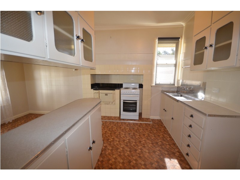 31 College Crescent, Flora Hill VIC 3550