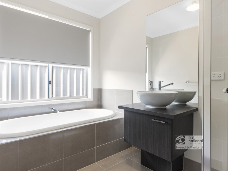 54 Greenfield Drive, Epsom VIC 3551