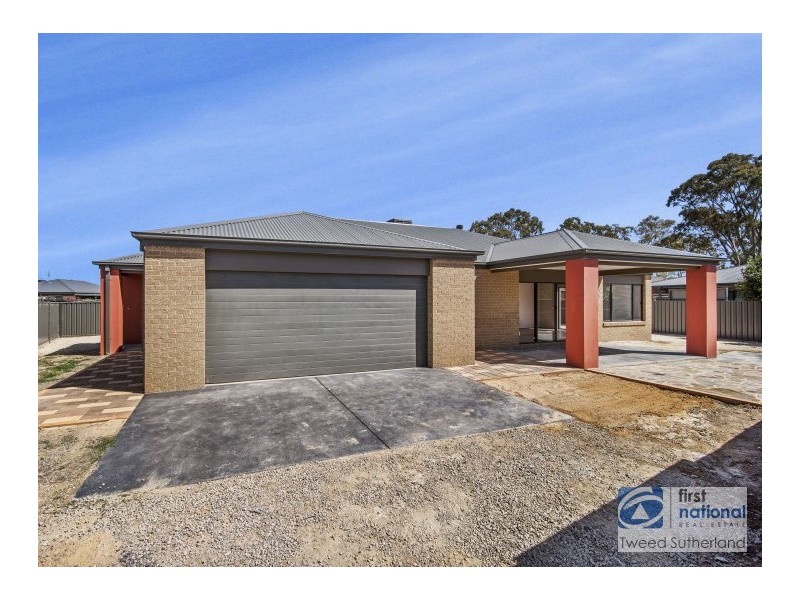 12 Roper Terrace, Epsom VIC 3551