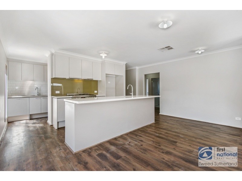 12 Roper Terrace, Epsom VIC 3551