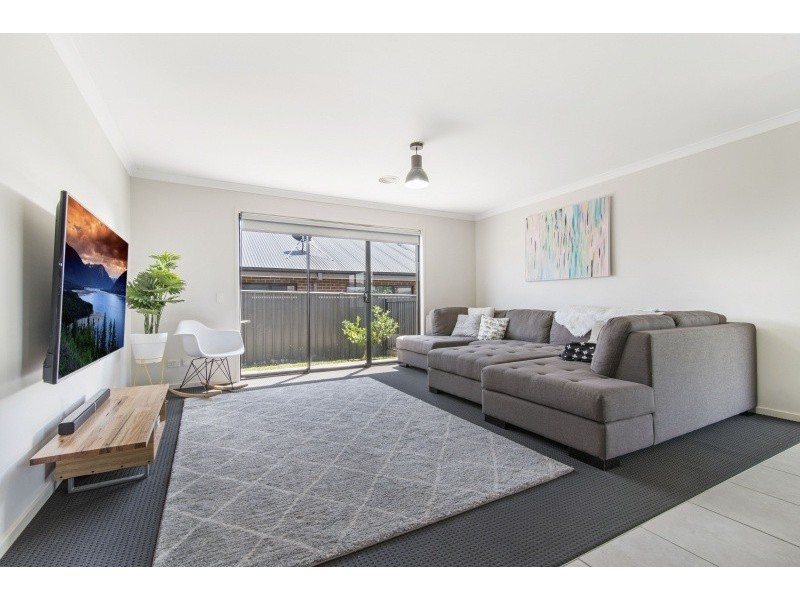 6 Peninsula Drive, Eaglehawk VIC 3556