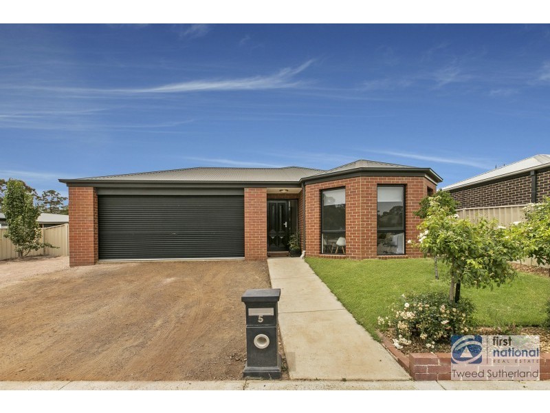 5 Sheard Street, California Gully VIC 3556