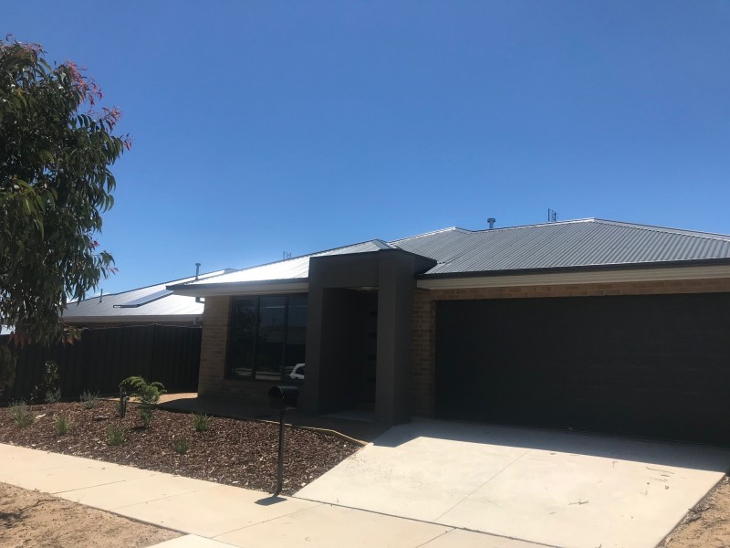 23 Hyatt Road, Huntly VIC 3551